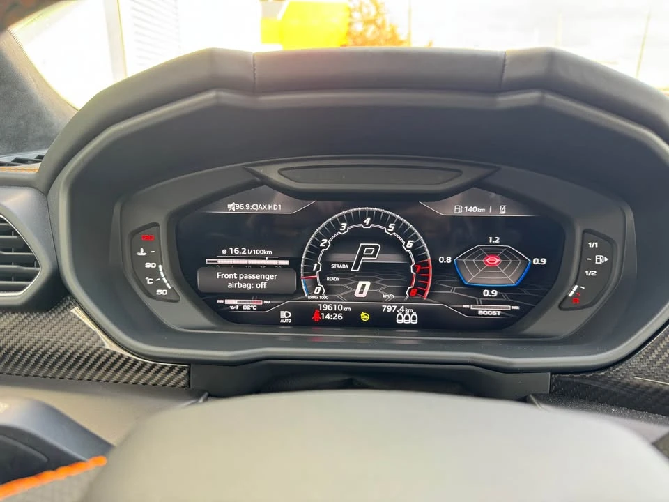 2022 Lamborghini Urus - Image 13 of 17