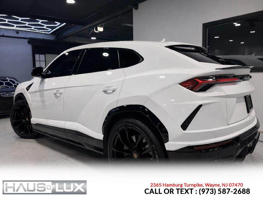 2022 Lamborghini Urus - Image 2 of 6