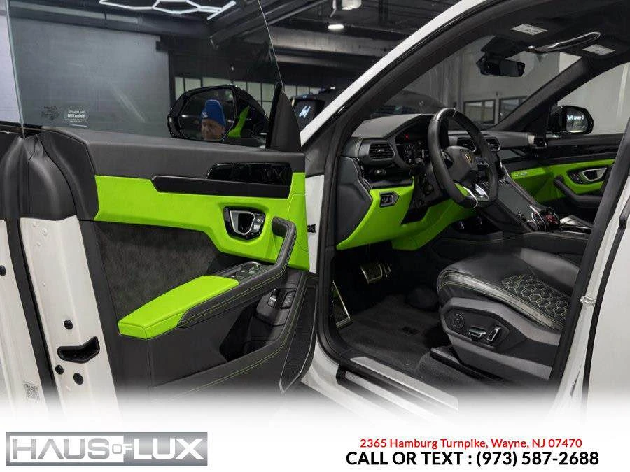 2022 Lamborghini Urus - Image 5 of 6