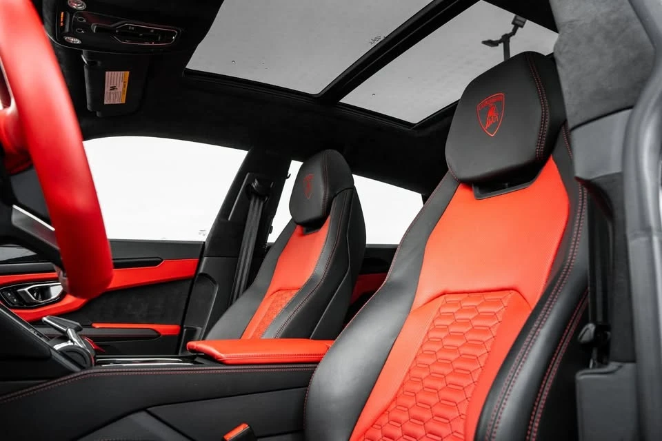 2022 Lamborghini Urus - Image 11 of 15