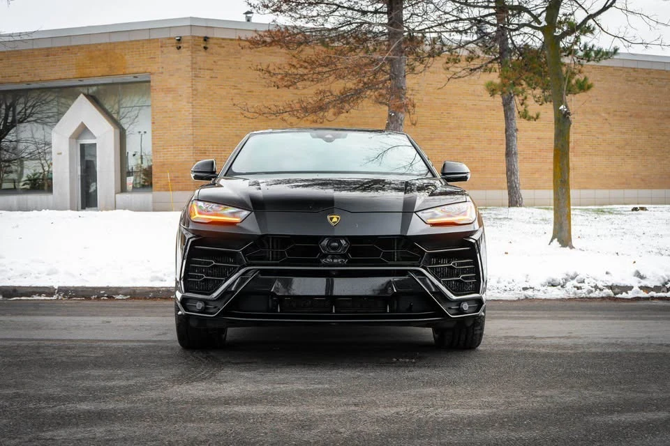 2022 Lamborghini Urus - Image 2 of 20