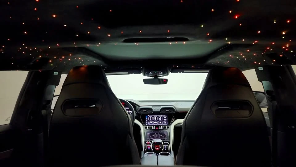 2022 Lamborghini Urus - Image 16 of 19