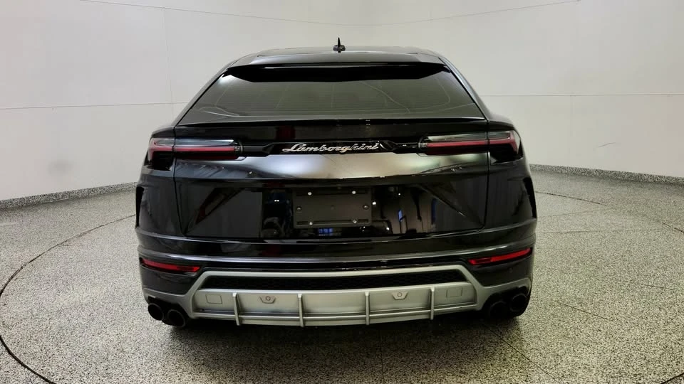 2022 Lamborghini Urus - Image 7 of 19