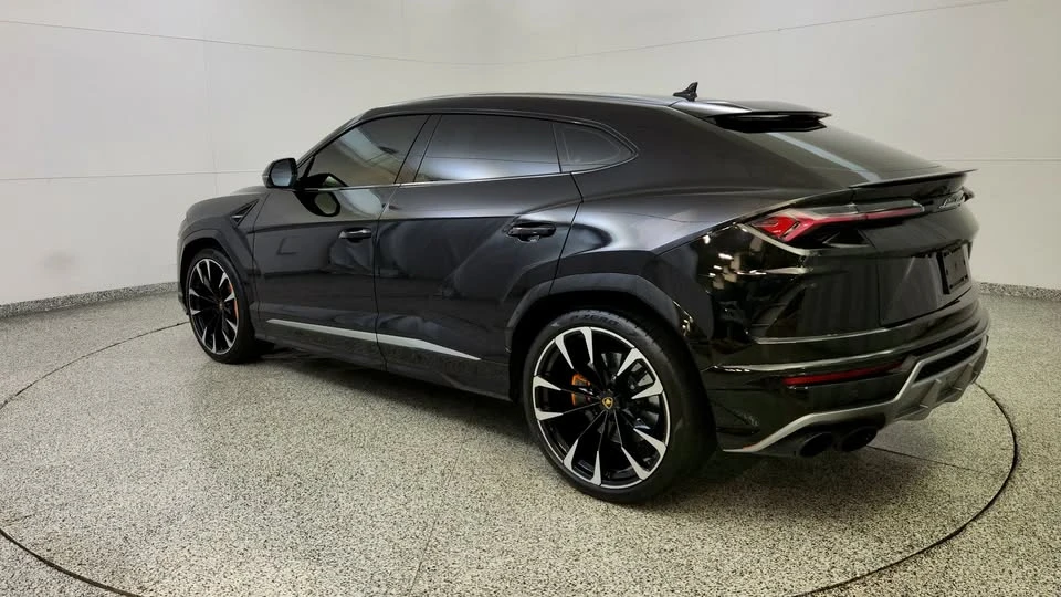 2022 Lamborghini Urus - Image 6 of 19