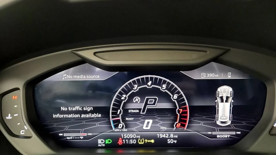 2022 Lamborghini Urus - Image 11 of 19