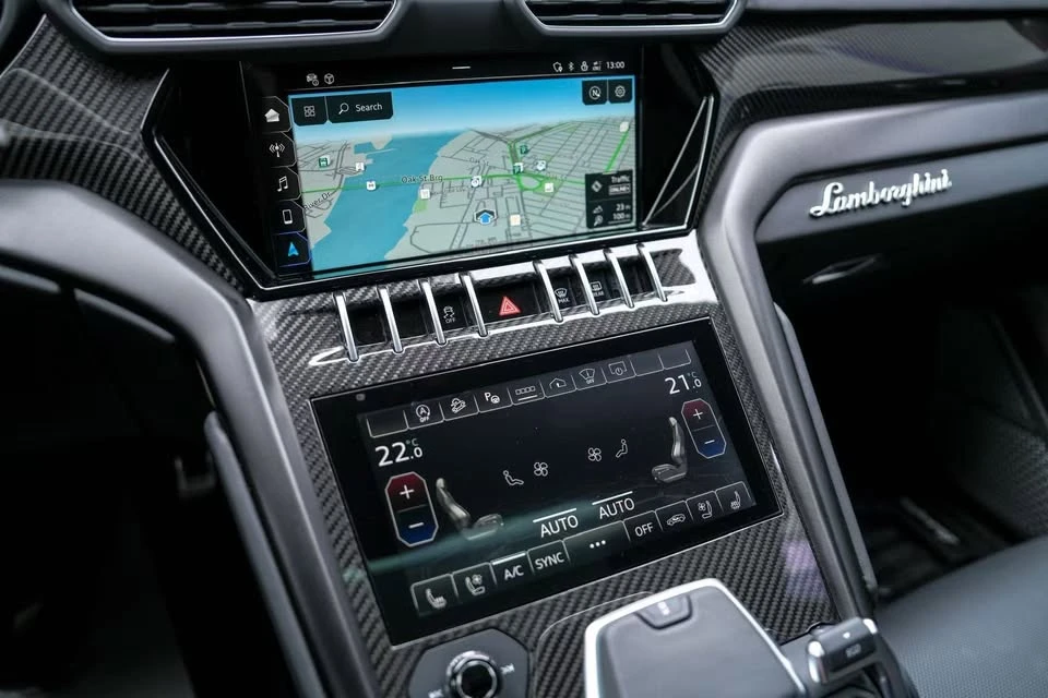 2022 Lamborghini Urus - Image 13 of 20