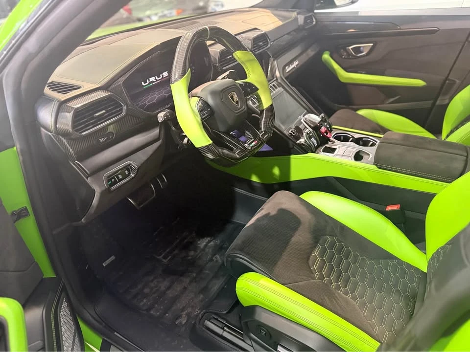 2022 Lamborghini Urus - Image 7 of 15
