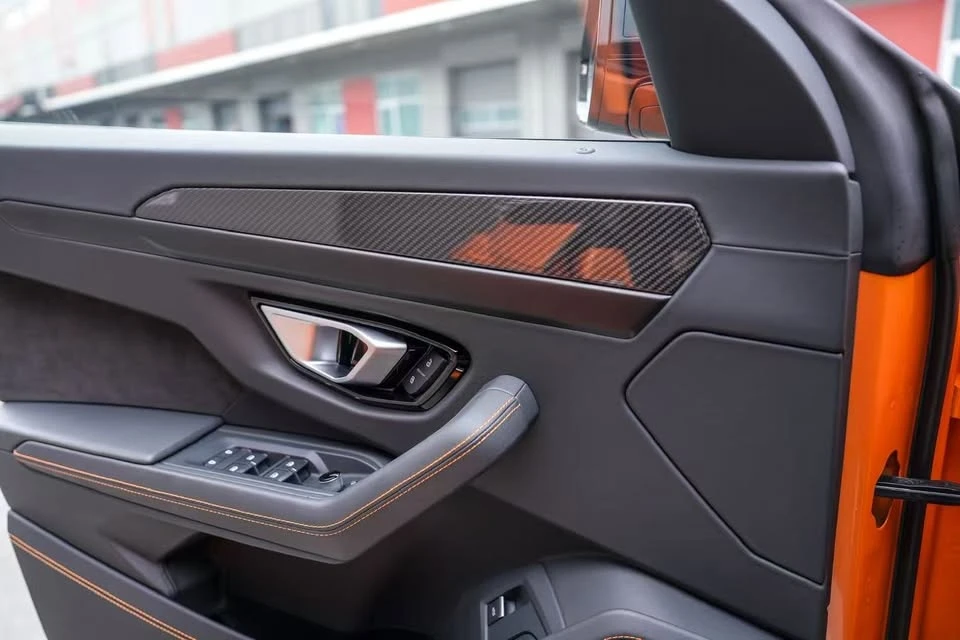 2022 Lamborghini Urus - Image 16 of 20