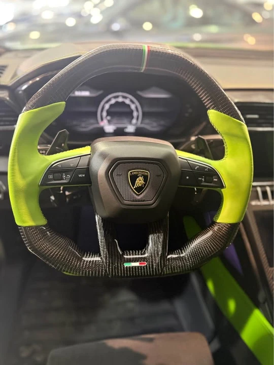 2022 Lamborghini Urus - Image 8 of 15