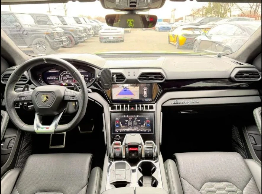 2022 Lamborghini Urus - Image 14 of 19