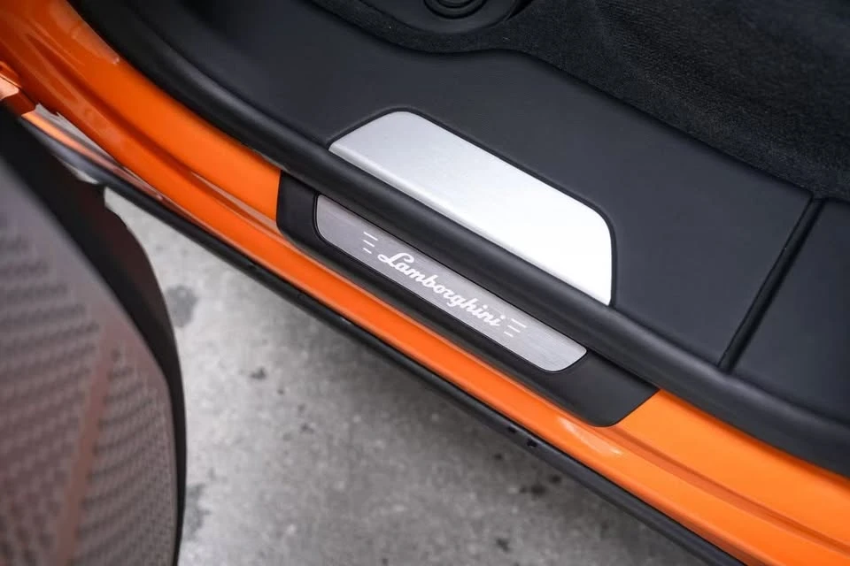 2022 Lamborghini Urus - Image 19 of 20