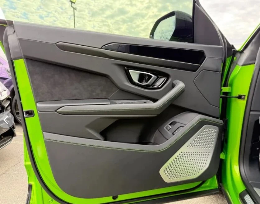 2022 Lamborghini Urus - Image 16 of 19