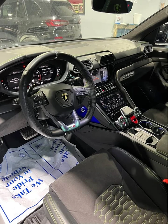 2022 Lamborghini Urus - Image 7 of 14