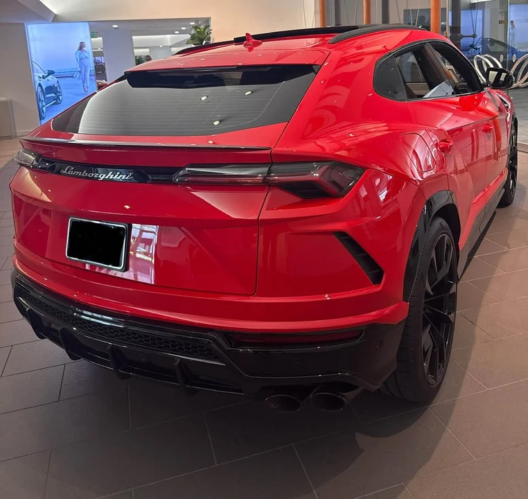 2022 Lamborghini Urus - Image 3 of 4