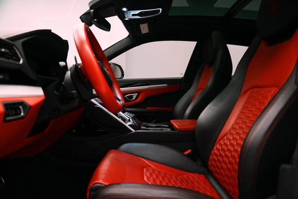 2022 Lamborghini Urus - Image 8 of 9