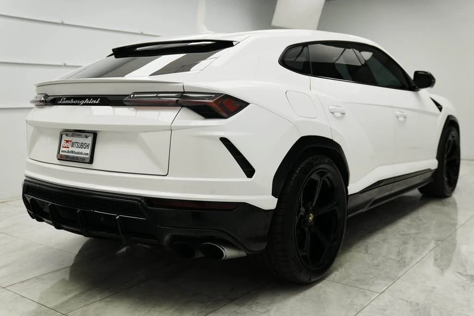 2022 Lamborghini Urus - Image 4 of 9