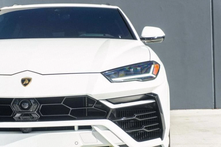 2022 Lamborghini Urus - Image 17 of 20