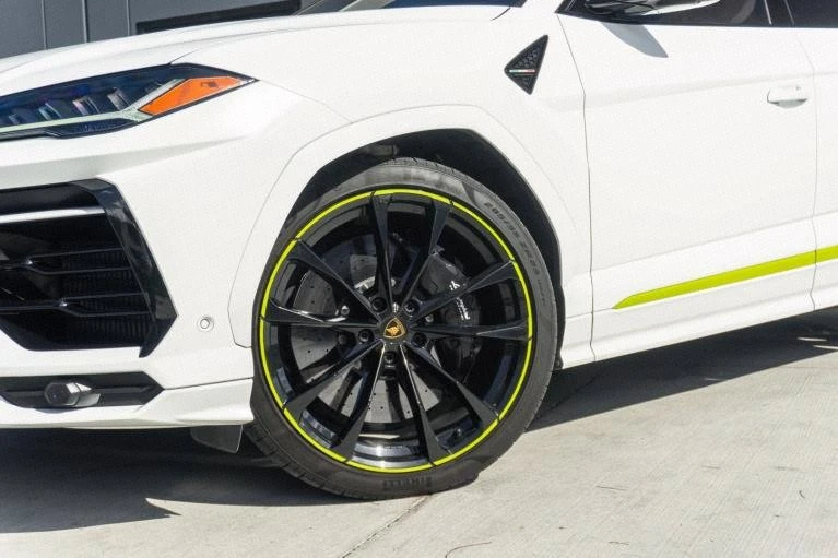 2022 Lamborghini Urus - Image 15 of 20