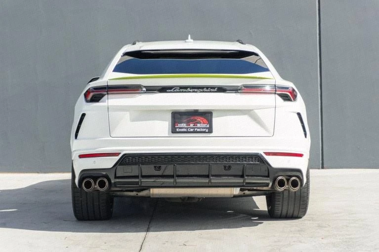 2022 Lamborghini Urus - Image 8 of 20
