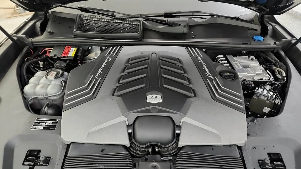 2022 Lamborghini Urus - Image 15 of 16