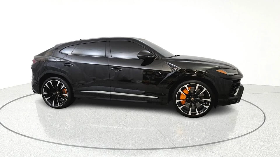 2022 Lamborghini Urus - Image 4 of 16