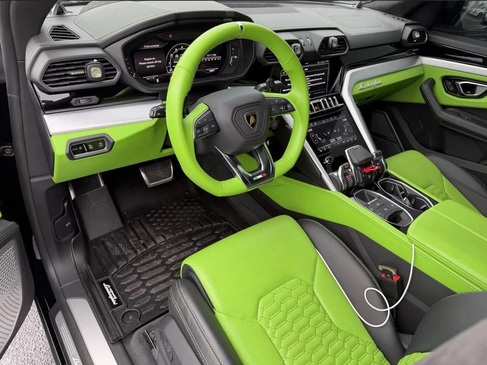 2022 Lamborghini Urus - Image 5 of 6