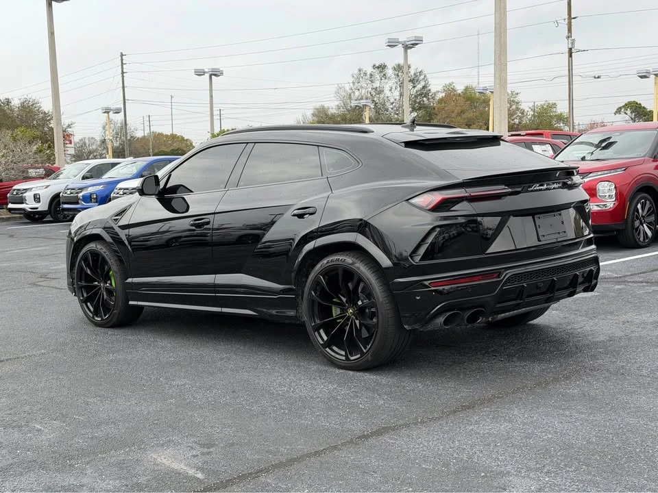 2022 Lamborghini Urus - Image 6 of 17