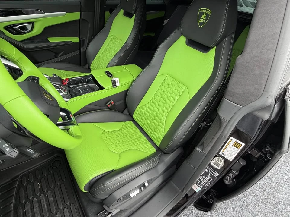 2022 Lamborghini Urus - Image 15 of 17
