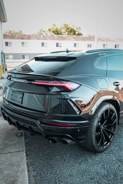 2022 Lamborghini Urus - Image 4 of 5