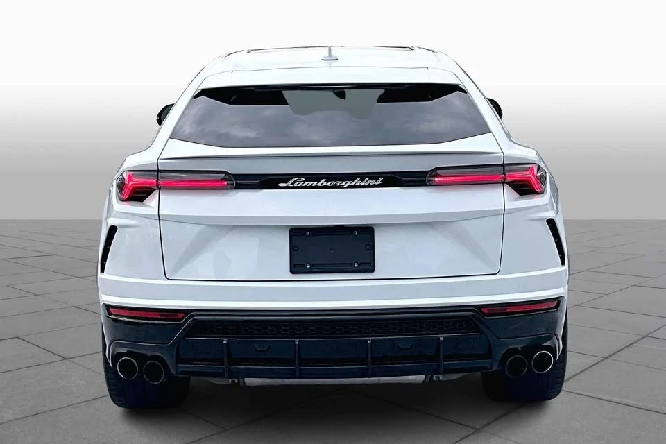 2022 Lamborghini Urus - Image 4 of 11