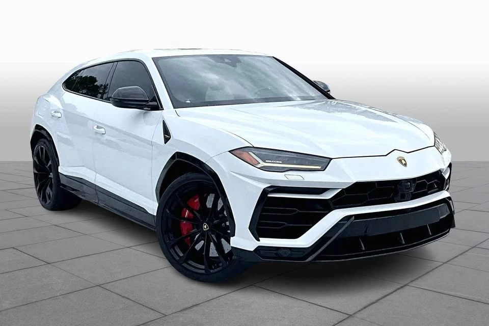 2022 Lamborghini Urus - Image 2 of 11
