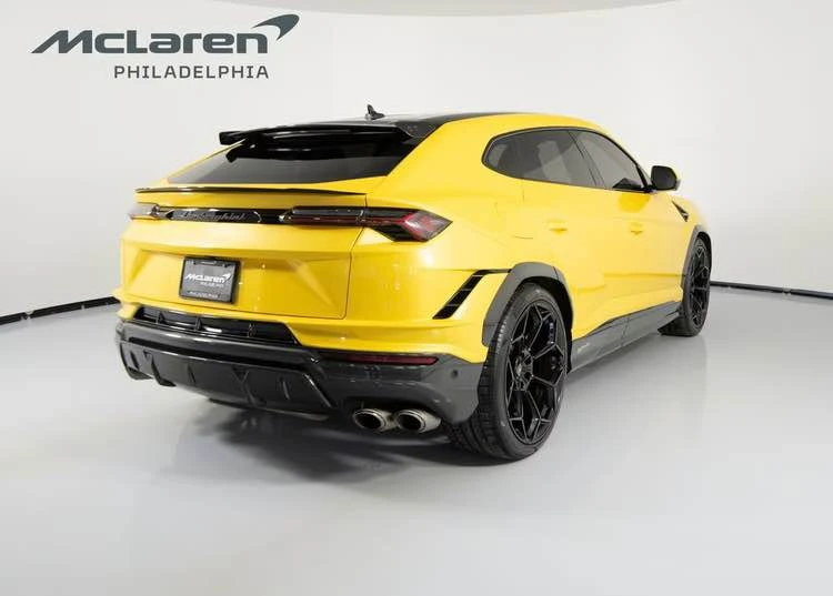 2022 Lamborghini Urus Performante - Image 5 of 20