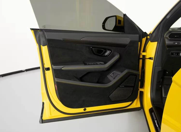 2022 Lamborghini Urus Performante - Image 10 of 20