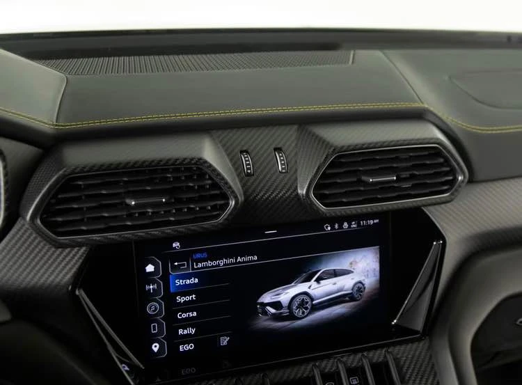 2022 Lamborghini Urus Performante - Image 20 of 20