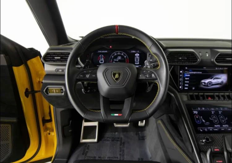 2022 Lamborghini Urus Performante - Image 15 of 20