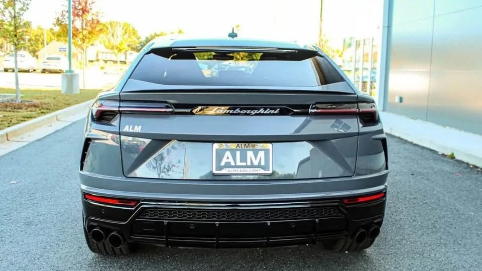 2022 Lamborghini Urus - Image 6 of 12