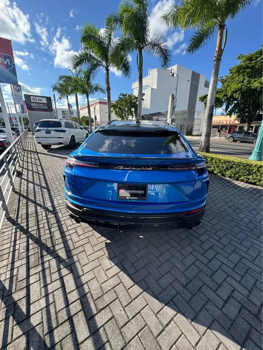 2022 Lamborghini Urus - Image 3 of 4