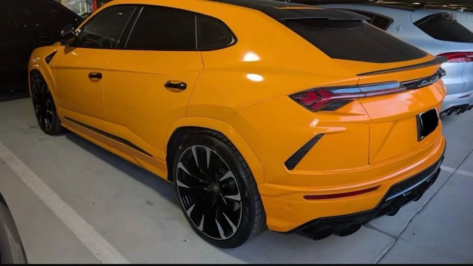 2022 Lamborghini Urus - Image 2 of 5