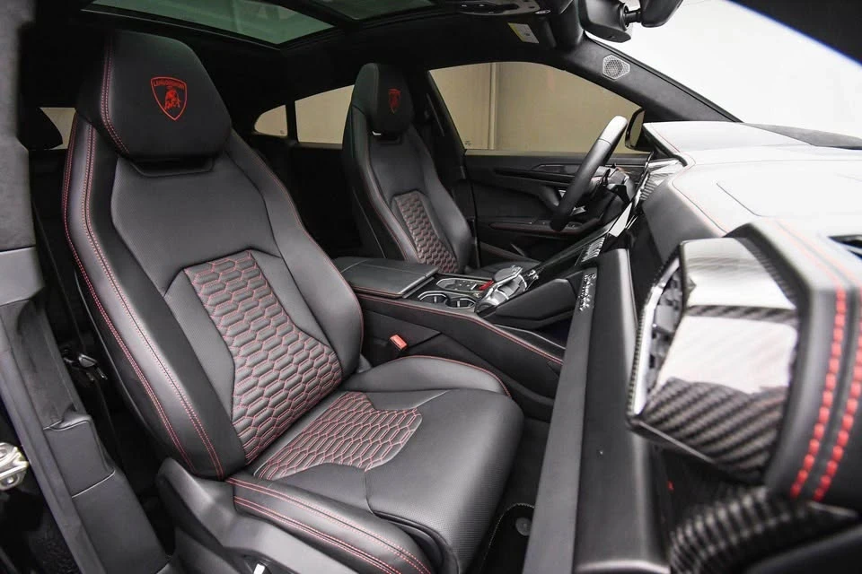 2022 Lamborghini Urus - Image 6 of 7