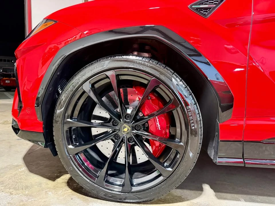 2022 Lamborghini Urus - Image 8 of 14