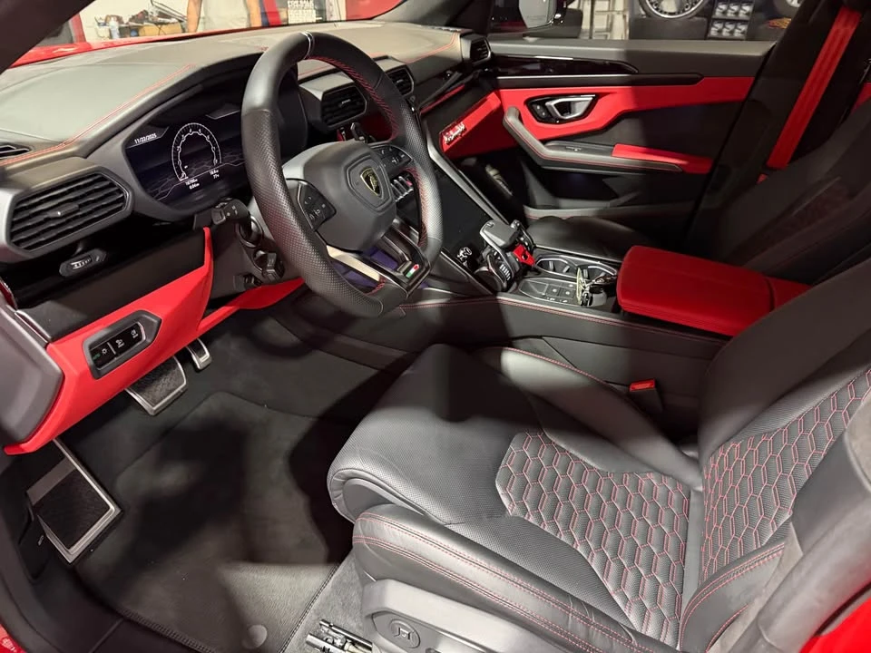 2022 Lamborghini Urus - Image 7 of 14