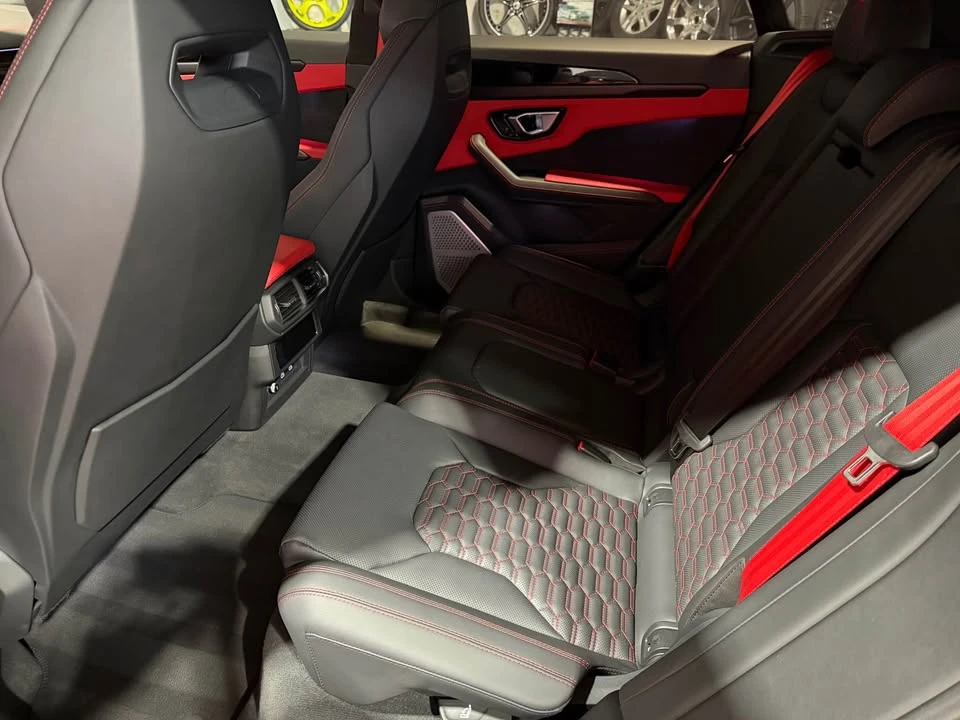 2022 Lamborghini Urus - Image 11 of 14