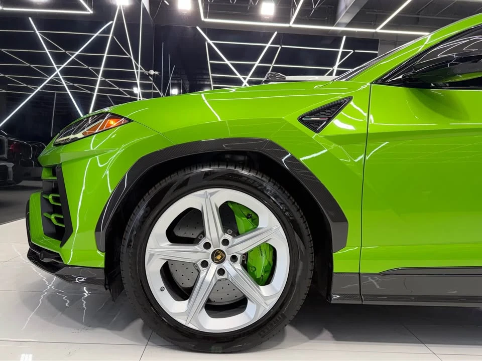 2022 Lamborghini Urus - Image 8 of 14