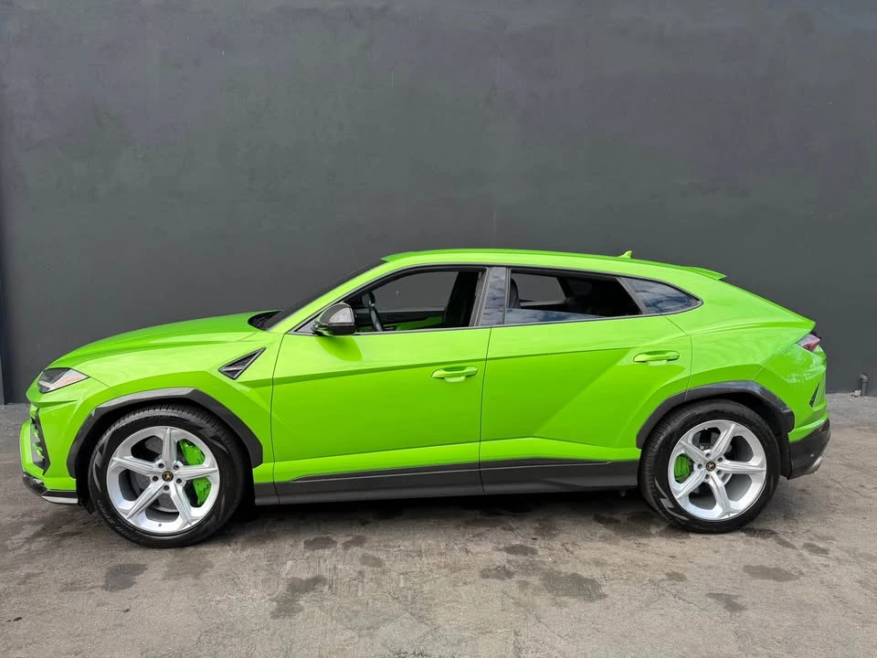 2022 Lamborghini Urus - Image 4 of 5