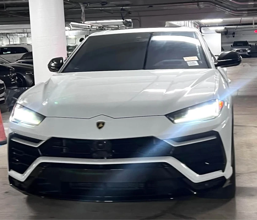 2022 Lamborghini Urus - Image 5 of 10