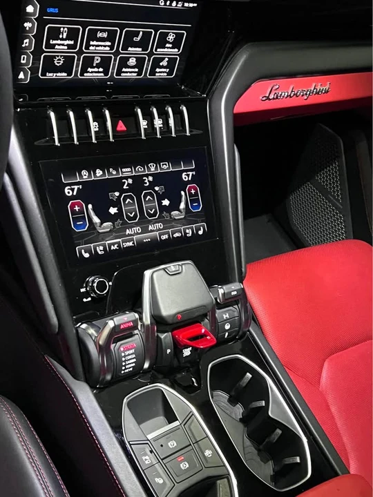 2022 Lamborghini Urus - Image 3 of 10