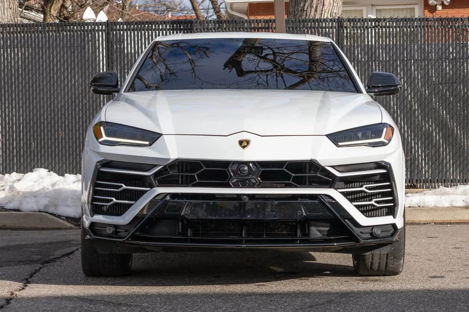 2022 Lamborghini Urus - Image 3 of 17