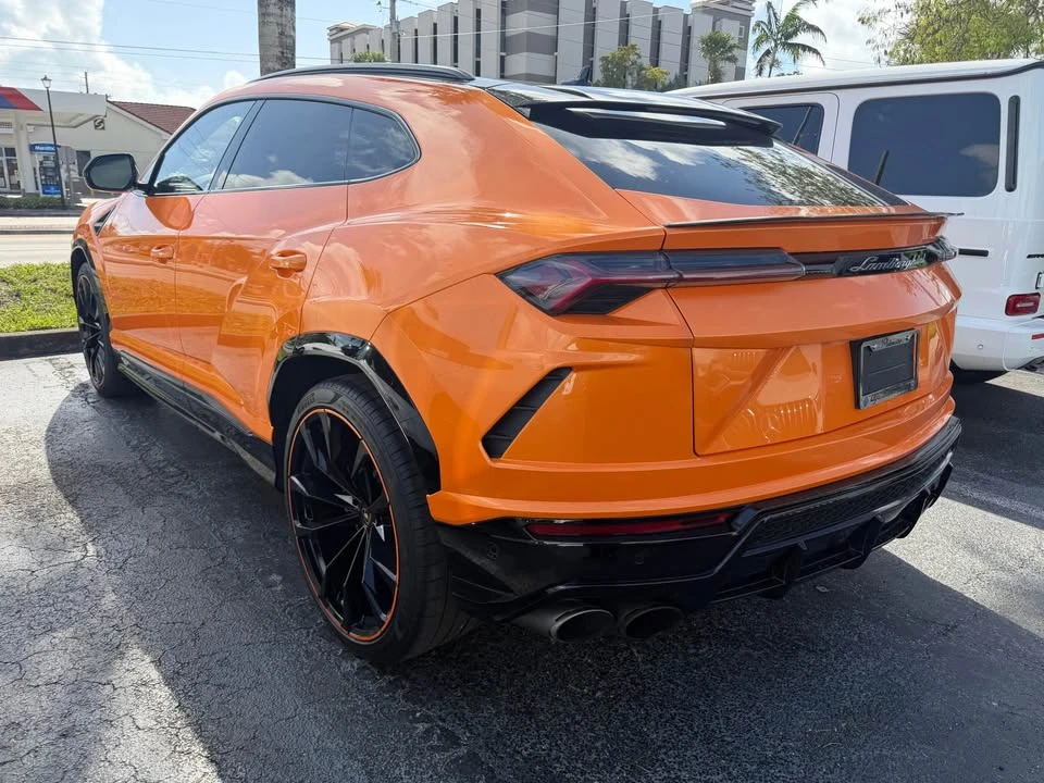 2022 Lamborghini Urus - Image 3 of 10