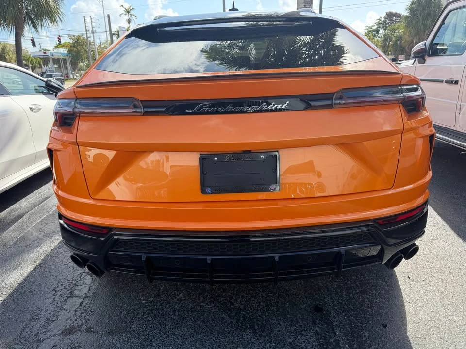 2022 Lamborghini Urus - Image 4 of 10