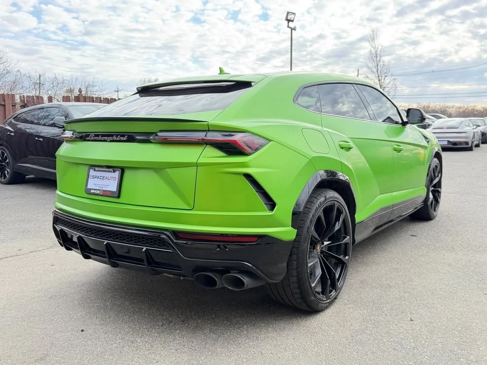 2022 Lamborghini Urus - Image 9 of 9